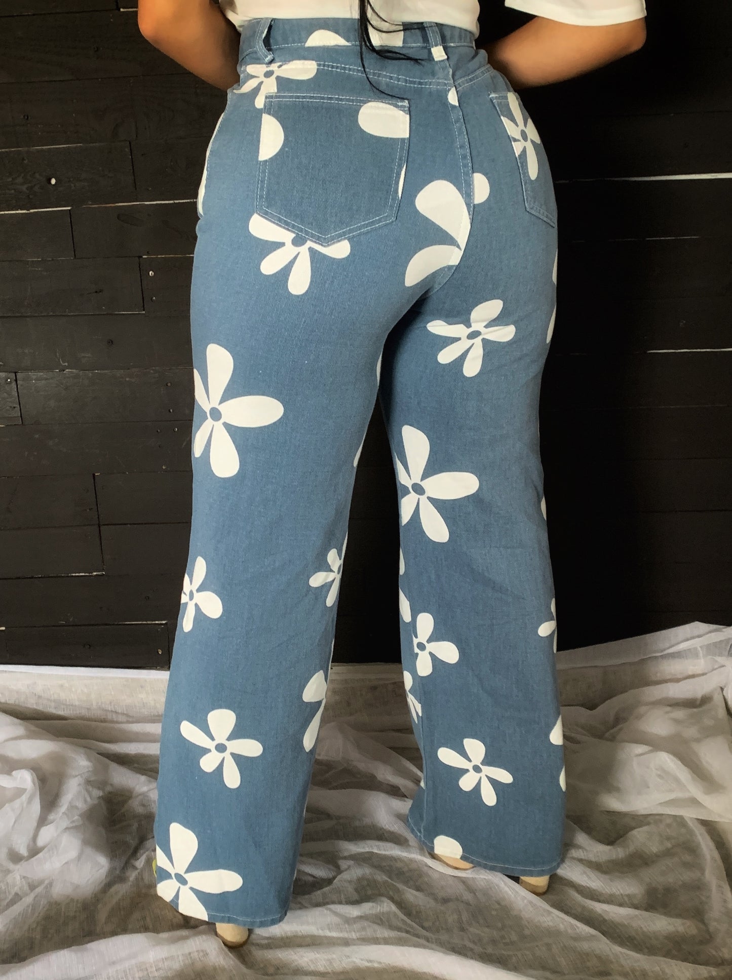 FLORAL DENIM JEANS